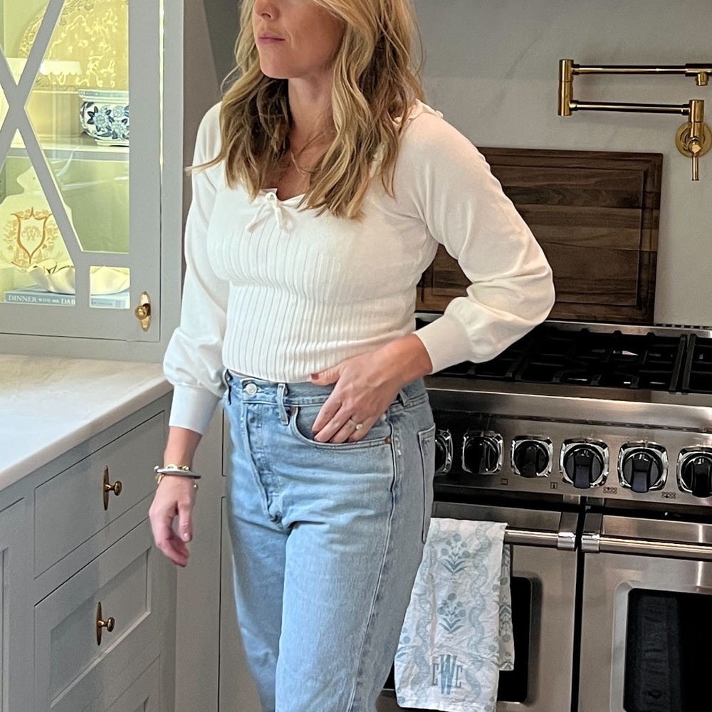 NWT White Peasant Style Sweater with Bow